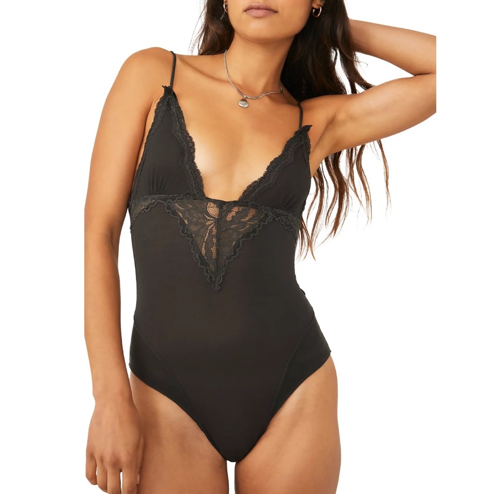 NWT|FREE PEOPLE| Perfect Pima Bodysuit| XS

30